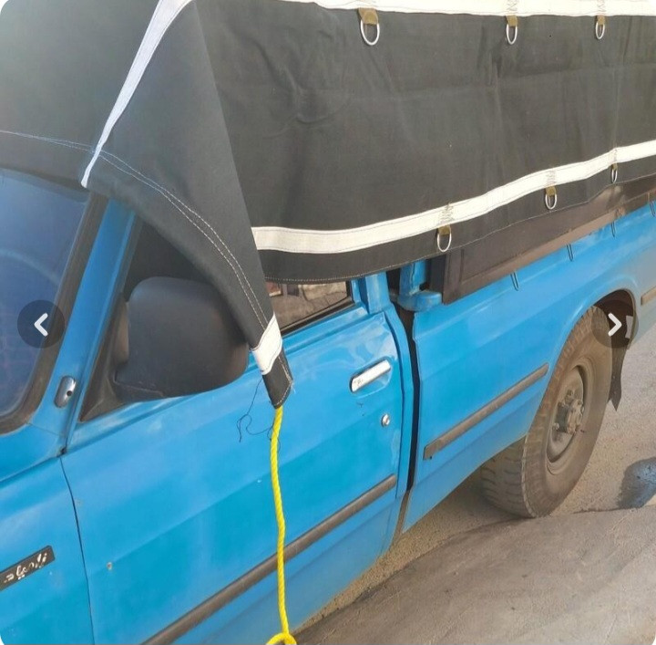 چادر نیسان روباری ۳×۴ چهار ردیف قلاب با دم اسبی بزرگ و طناب روی کار با قلاب آهنی